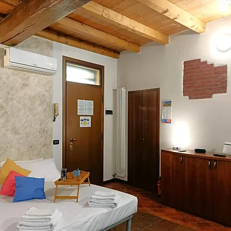 公寓 Matteotti 51 - Vicino A Fiera, Ospedale Galeazzi E Stazione Di - *